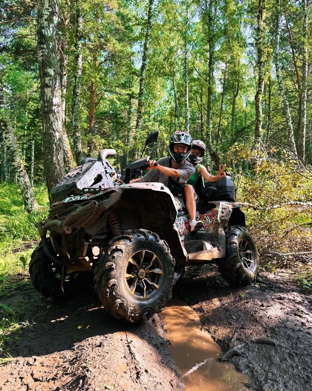 Катание на квадроциклах: скалы Арка и Красный гребень