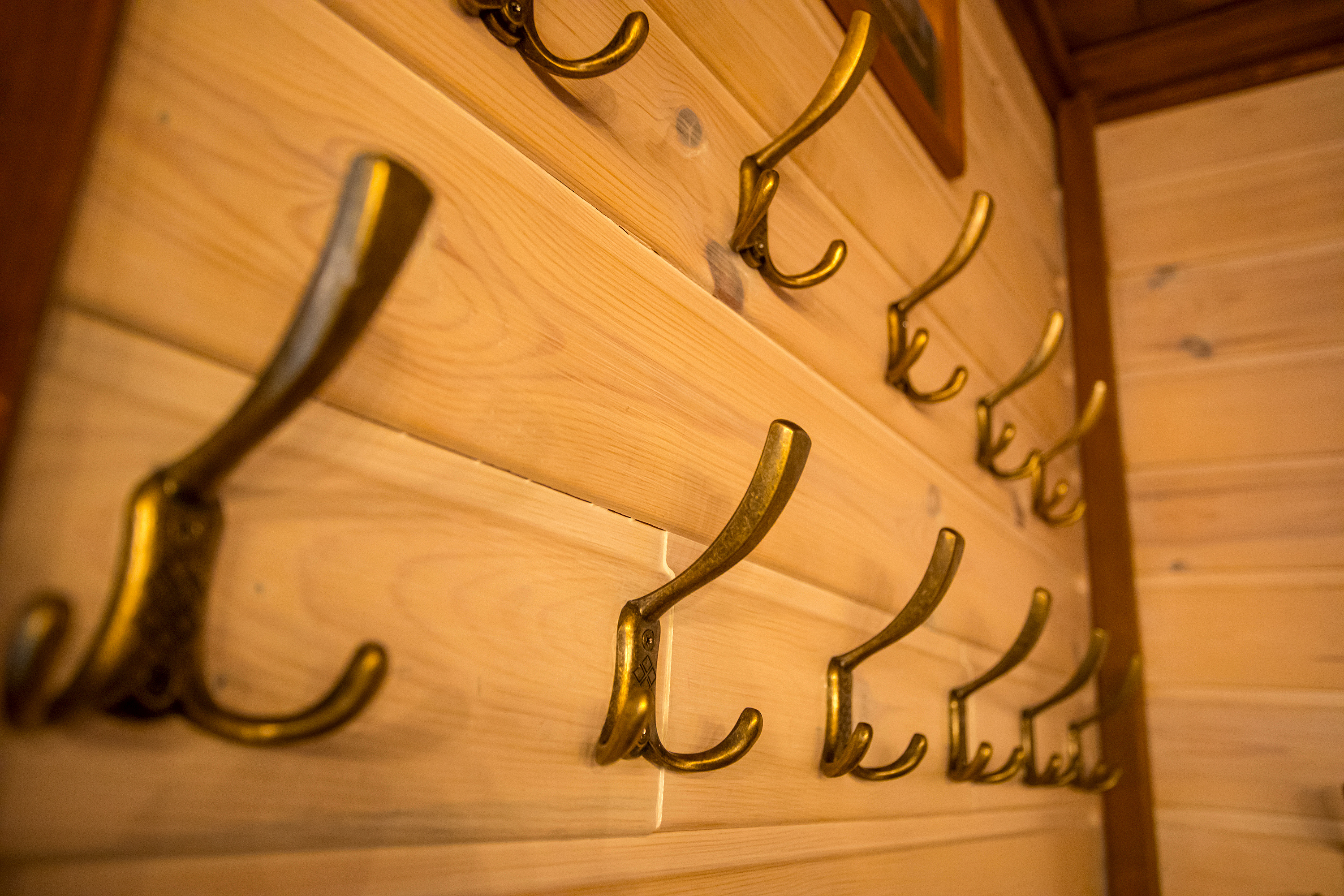 Отдых для компании в большой теплой беседке