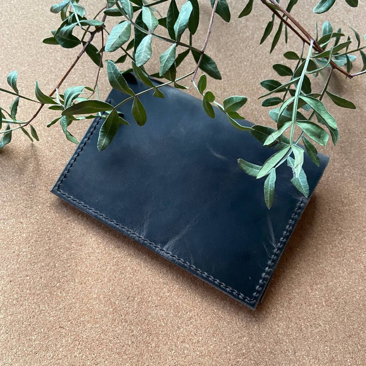 Мастер-класс по изготовлению обложки для паспорта из натуральной кожи