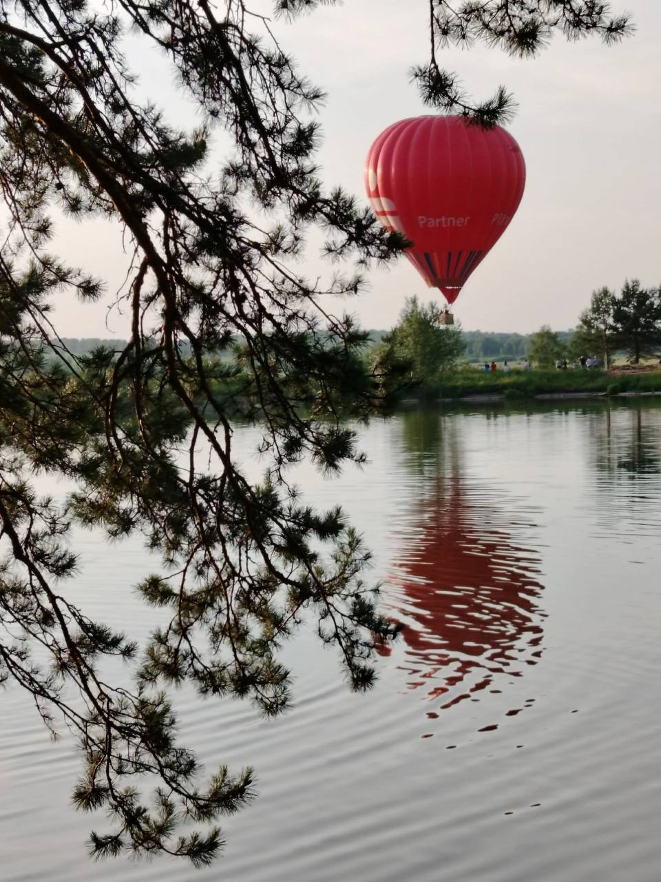 Романтическая фотосессия для двоих с воздушным шаром