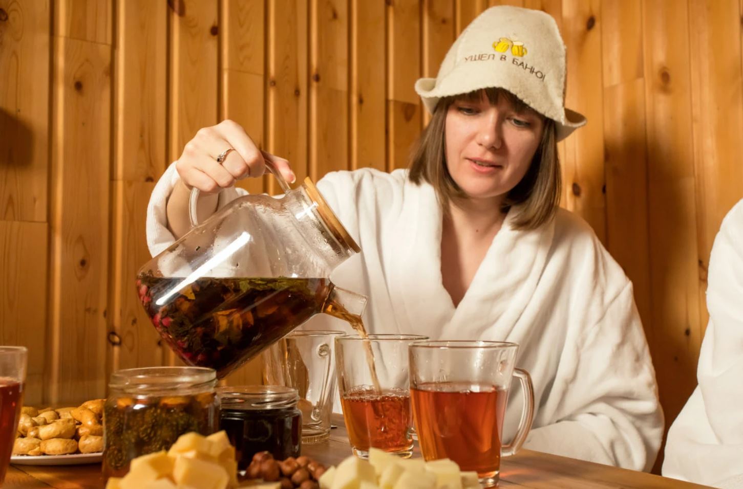 Отдых для компании в русской бане с купелью