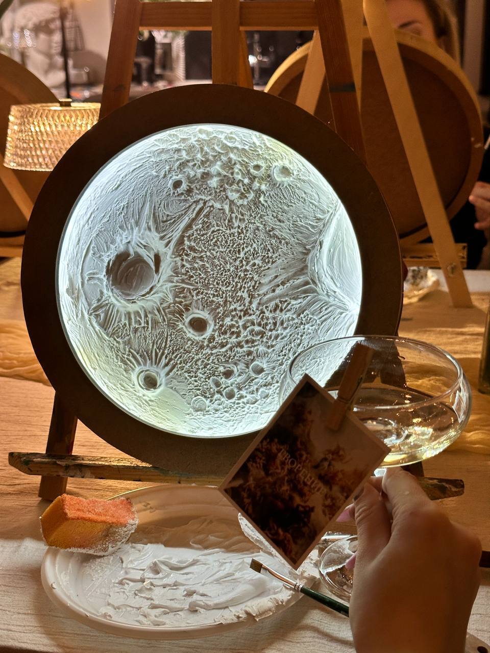 Мастер-класс по созданию текстурной Луны